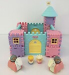 Story Book Castle - Waffle Town