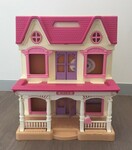Loving Family Doll House  