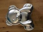 Teddy bear cake tin