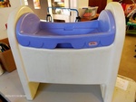 DE20: Little Tikes Doll Centre