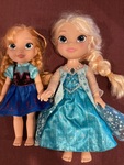 Talking Elsa and Anna