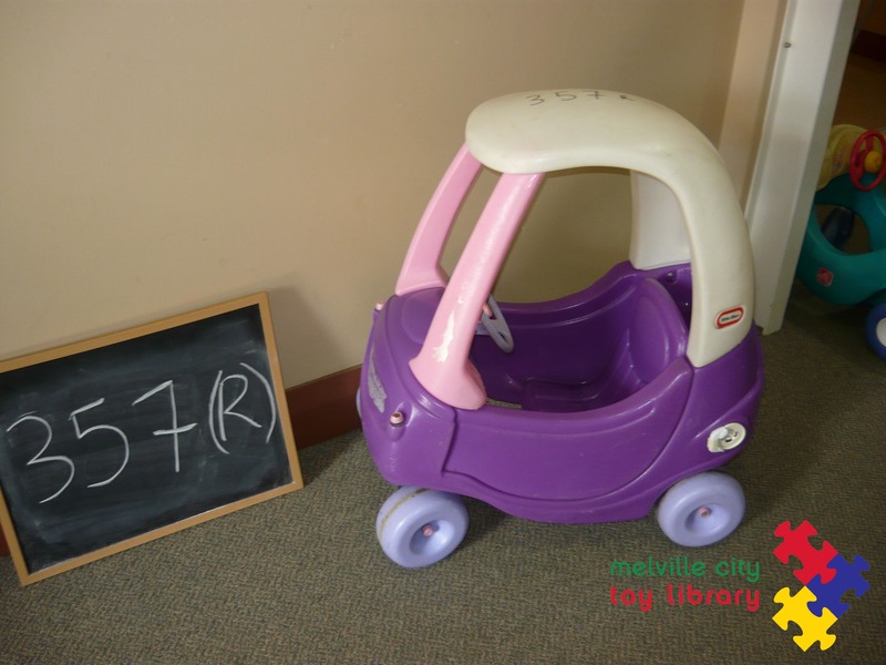 357: Little Tikes Princess Cosy Coupe