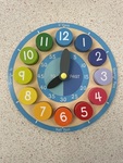 P77: Wooden Learning Clock 