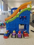 T70: Fisher-Price Little People Wheelies Fold 'N Race Carrier