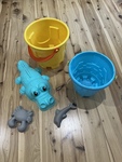 Sand moulds and buckets
