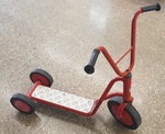 Scooter (red)