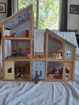 3 Storey doll's house