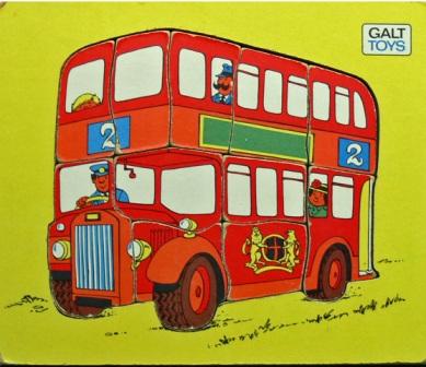 P82G: Double decker bus