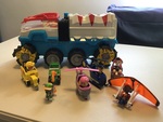 Paw Patrol Dino Rescue Patroller truck with 6 small figures and vehicles 