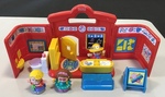 L1021: Fisher Price Little People Maggies’ Preschool