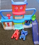 F197: PJ Masks Headquarter playset