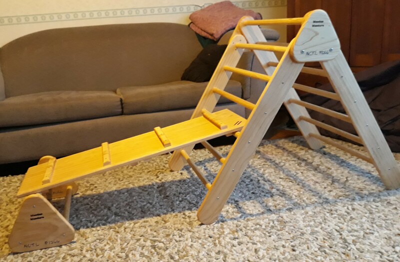 F1266: Pikler climbing frame and ramp set 2