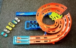Hot Wheels Whip Around Raceway Playset