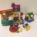 WOW Toys Mrs Brambles Big School