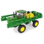 R323: John Deere Self Propelled Sprayer 