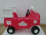 Little Tikes Spray and Rescue Fire Truck