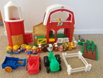 F&P LITTLE PEOPLE FARM SET