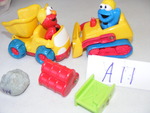 SESAME STREET MAGNETIC CONSTRUCTION WORKERS