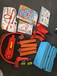 HOTWHEELS TRACK BUILDER