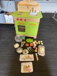 HAPE WOODEN KITCHEN WITH POTS & VEGES