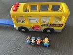 LITTLE PEOPLE BIG YELLOW SCHOOL BUS