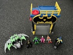 IMAGINEXT DC SUPERFRIENDS GOTHAM CITY GARAGE