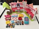 N82: ELC HAPPYLAND CHERRY LANE COTTAGE PLAYSET