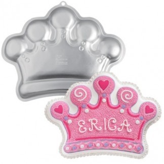 T01: Wilton Princess Crown Cake Tin