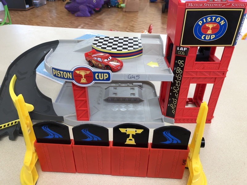G45: Disney-Pixar Cars 2 - Finish Line Frenzy Game
