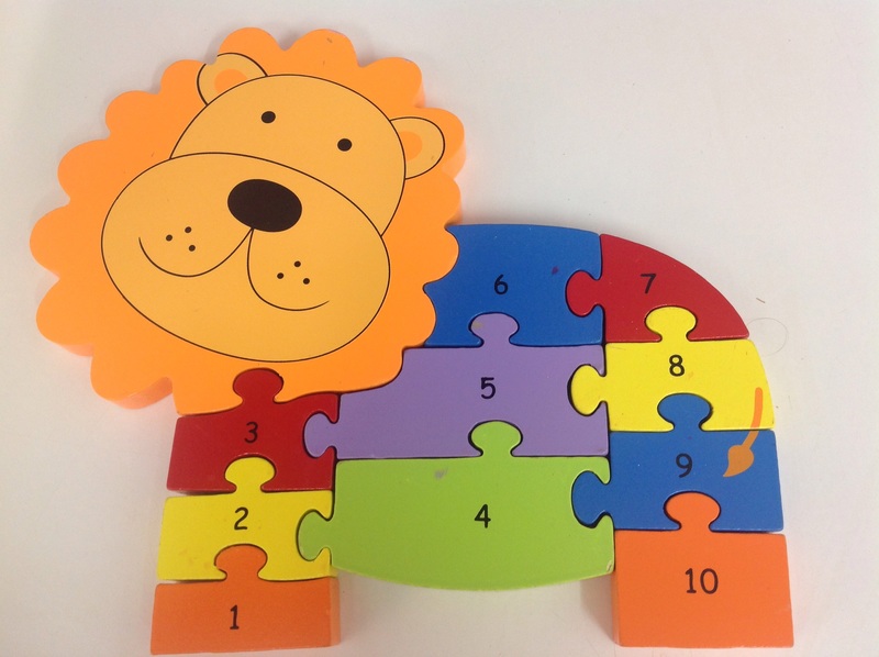 PZ18: Wooden lion puzzle
