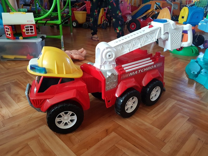 TS29: Firetruck