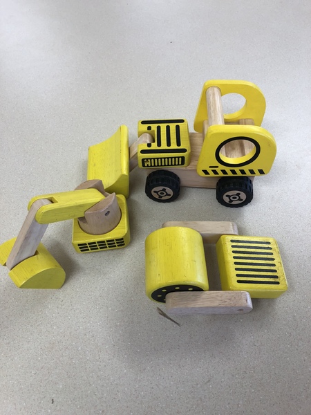 C29: Wooden Vehicle Play Set