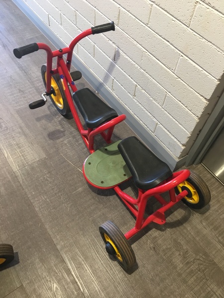 O20: We Play 2 seater bike