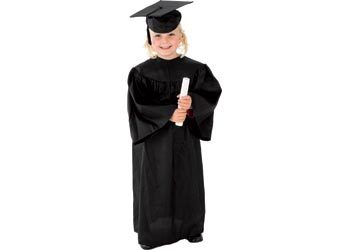 R14: Graduation Gown Incl. Hat