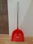 Red Garden Shovel 1