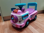 Minnie Mouse ride-on toy