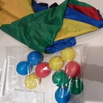 T1515: Parachute and 10 Colourful Balls