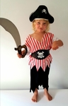 PIRATE COSTUME