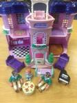 Fisher Price - Family Town House