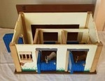 Wooden Stable & Horses