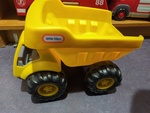 723: Little Tikes Dumptruck