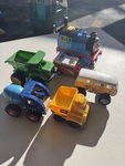 104: TRUCKS AND CARS SET