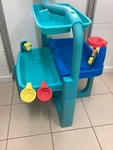 Foldable water table