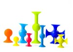 C009: Squigz