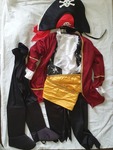 PIRATE COSTUME