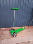 Micro Scooter Green