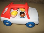 LITTLE TIKES FAMILY CAR