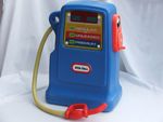 LITTLE TIKES PETROL PUMP