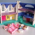 FISHER PRICE HOUSE