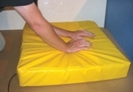 1510: Big 60cm Square Cushion Switch
